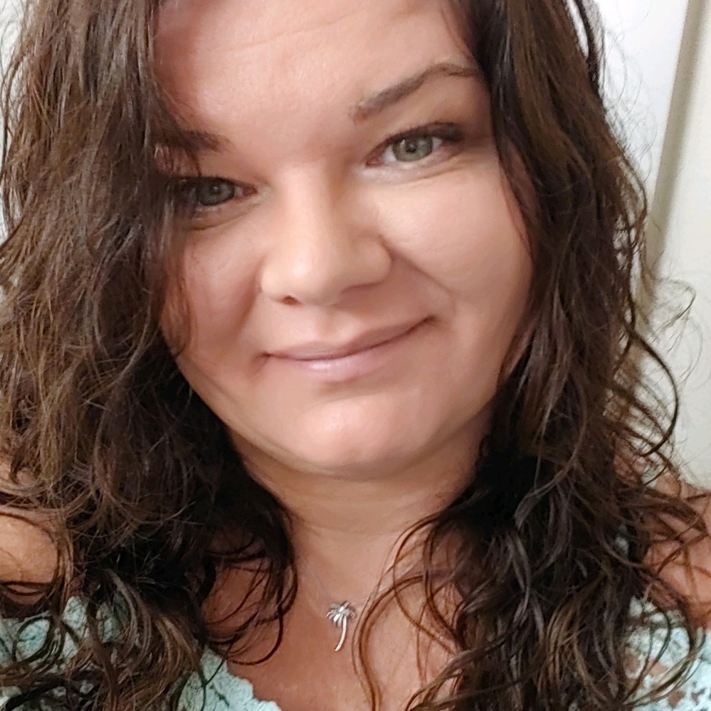 Meet your Posher, Cari